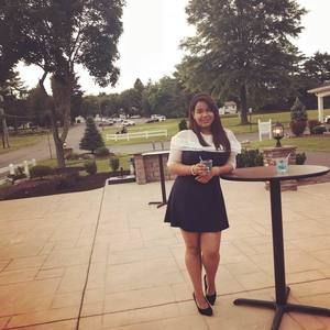 Meet your Posher, Perla